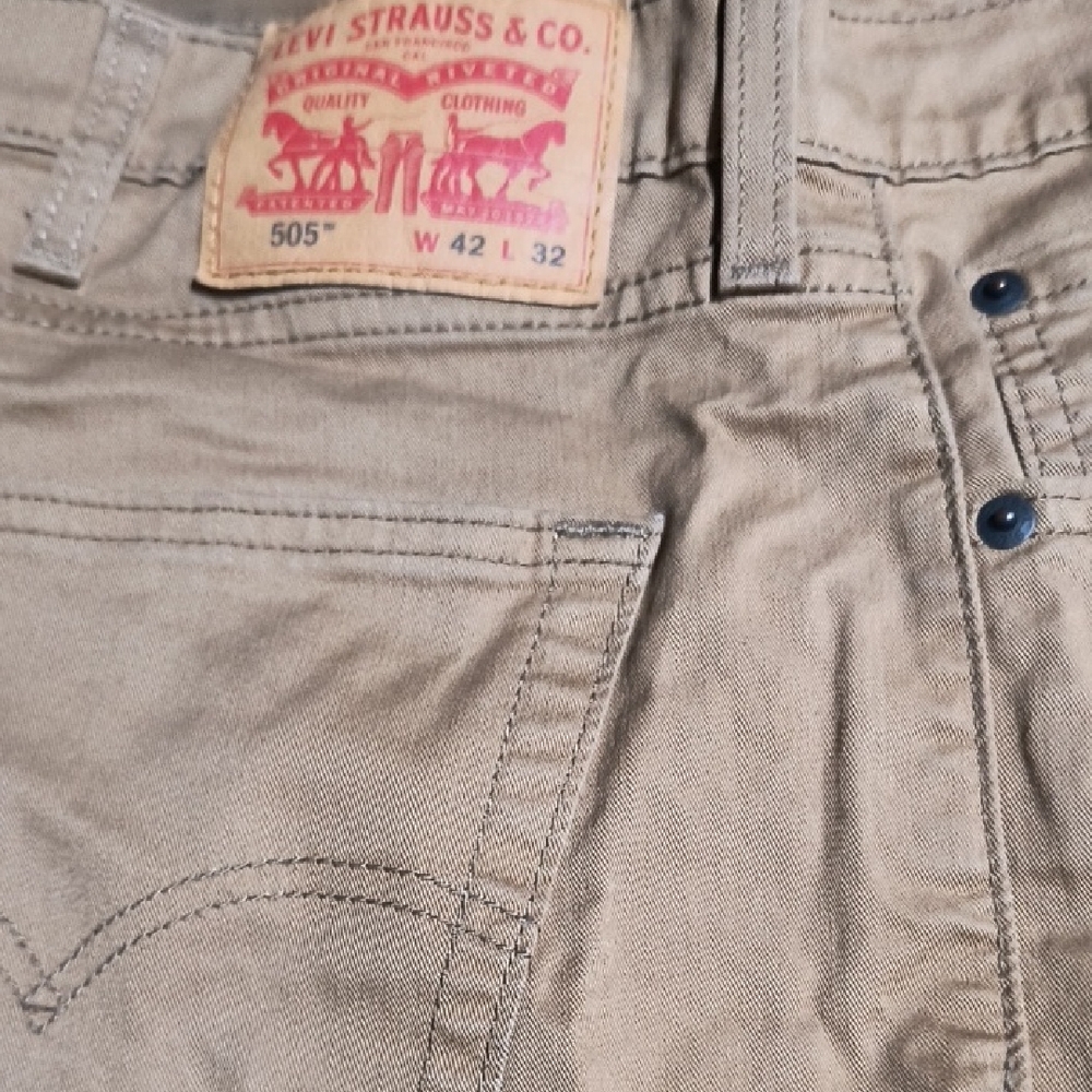 Levi's 505 Straight Men’s Jeans in Light Khaki